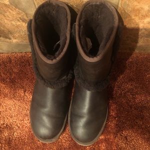 Ugg leather boots